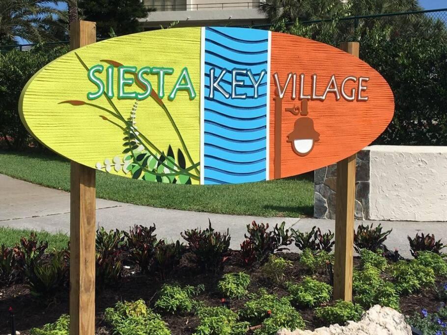 Heat Of Siesta Village Walk To Beach W Heated Pool Сієста-Кі Екстер'єр фото